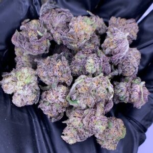 Pinnacle THCa Flower - Closeup of High-THCa Cannabis Buds